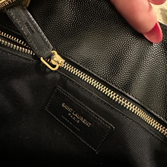 Saint Laurent Tote - Picture 5 of 11